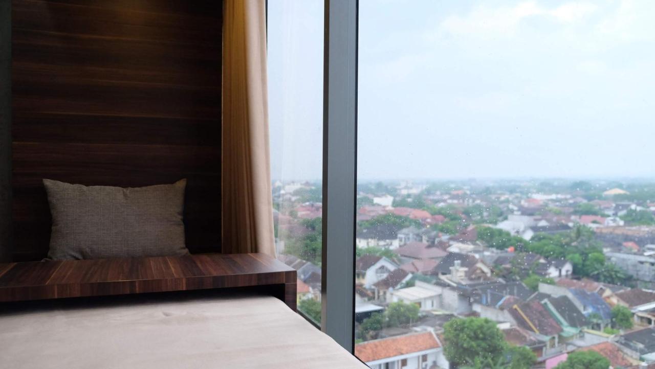 Lavenderbnb Room 2 At Uttara The Icon Apartment Jogjacarta Exterior foto